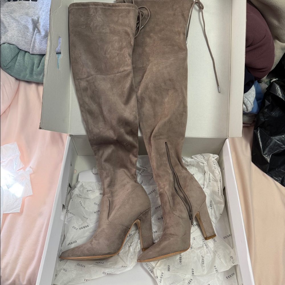 GUESS Womens 5.5 Thigh high suede boots